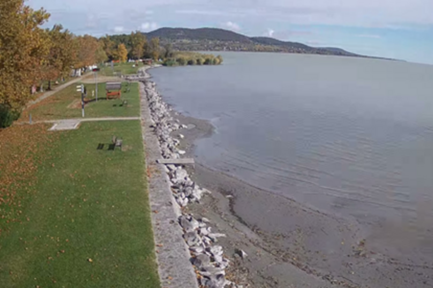 Egy hónap után emelkedett a Balaton vízállása