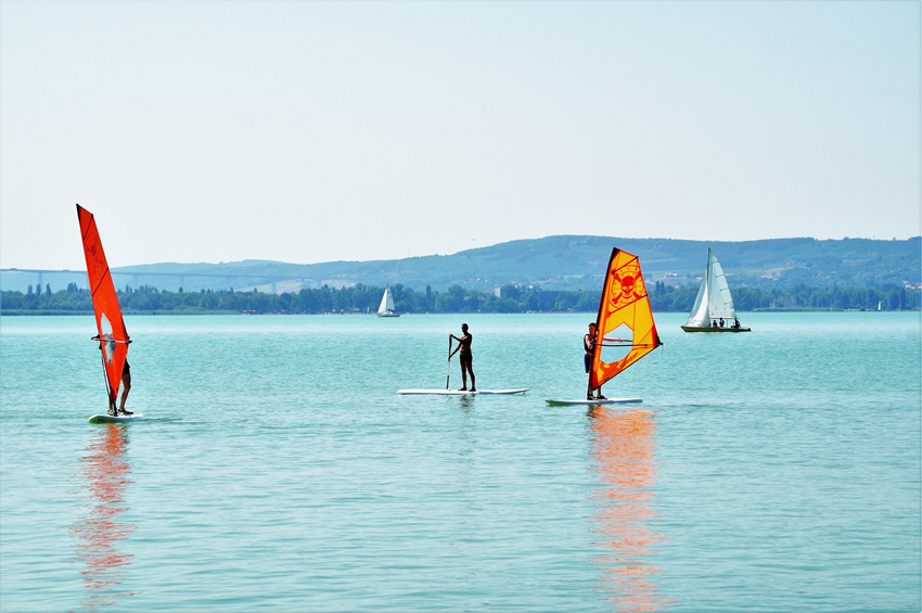 Komoly kockázatokat rejt a Balaton jelenlegi tóhasználata – fotókkal
