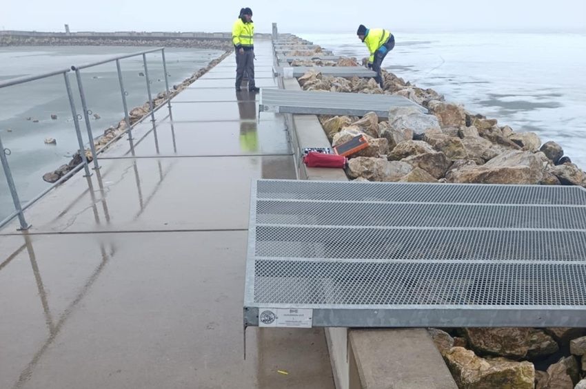 Leszerelték a horgászpodeszteket Balatonfenyvesen