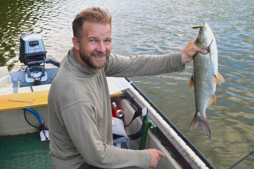 Bámulatos balinparádé a Tisza-tavi kérészrajzásban