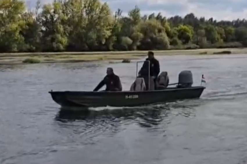 Egy hete nem találják a Hortobágy-Berettyóban eltűnt halkutatót – videóval