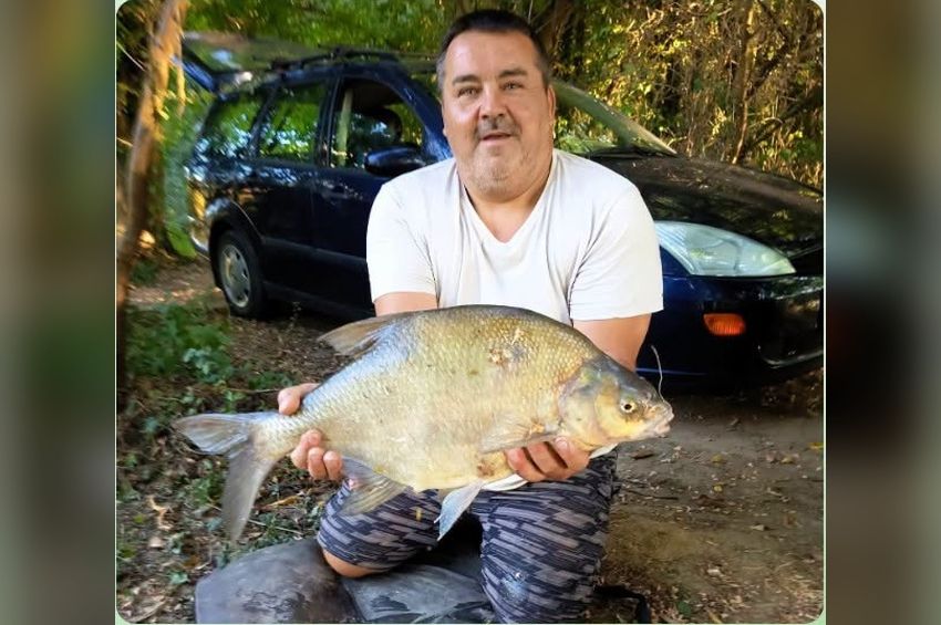Péklapát méretű dévért fogtak egy vasi tavon