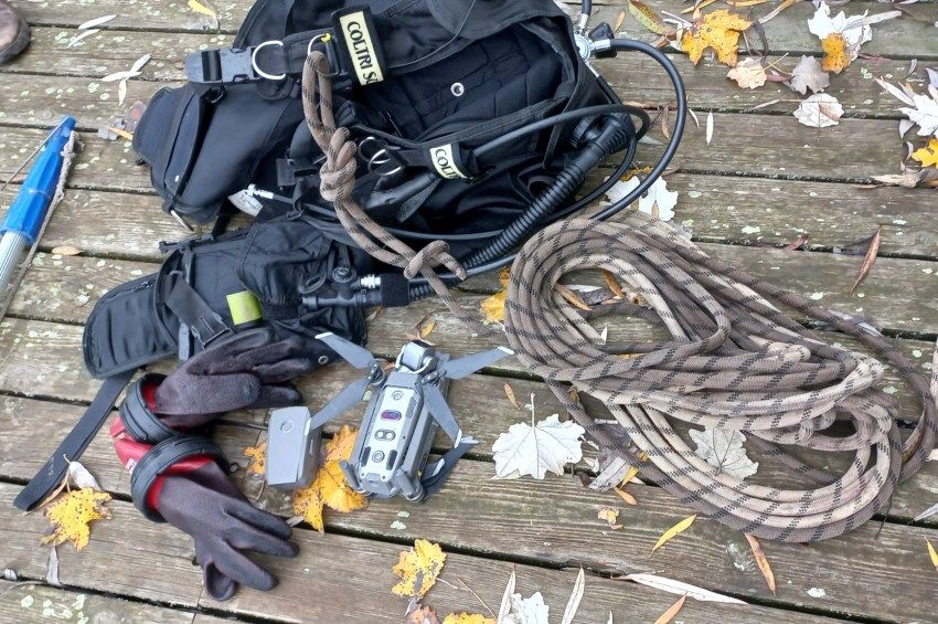 Horgászat közben vízbe esett drónhoz riasztották a speciális mentőszolgálatot