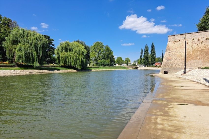 Árad a Duna: Esztergomban és Győrben már tetőzött a folyó