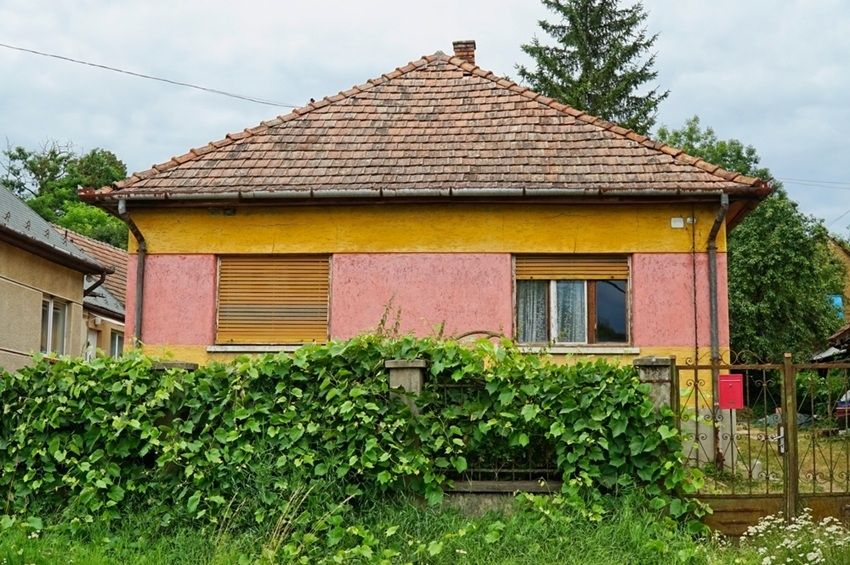 Régebbi családi házat veszel? Ezt nézi meg a bank.