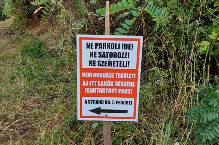 Illegálisan kihelyezett táblák tiltják a horgászatot két borsodi tavon – fotókkal 