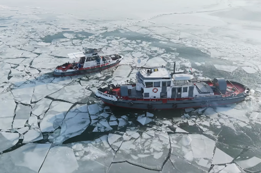 Videó: így törik a jeget Kiskörén