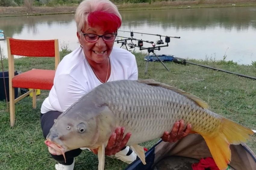Születésnapján fogott 19 kilós pontyot Európa főboszorkánya