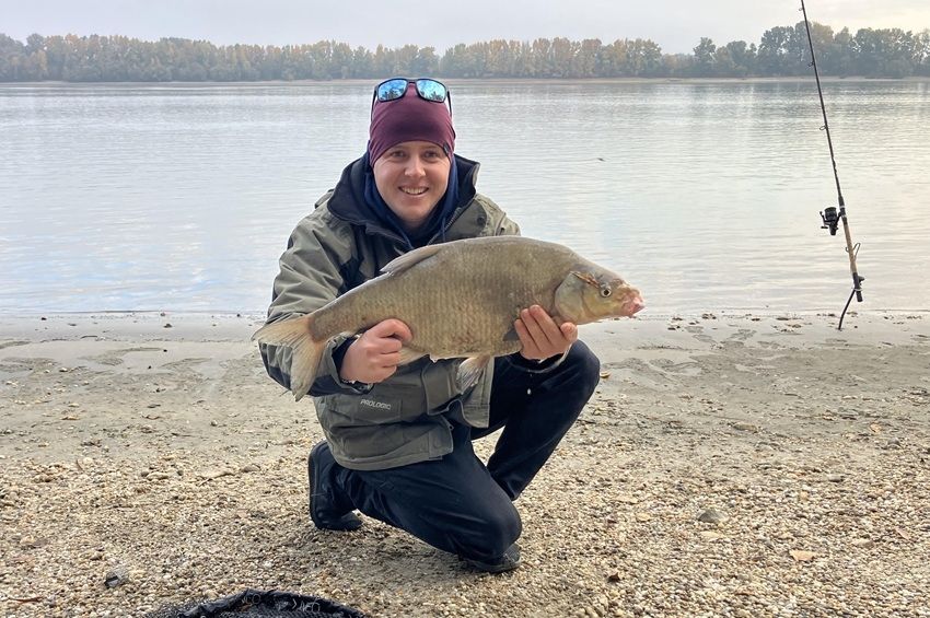 Márnátlanságot pótolt hatalmas dévérrel a Duna