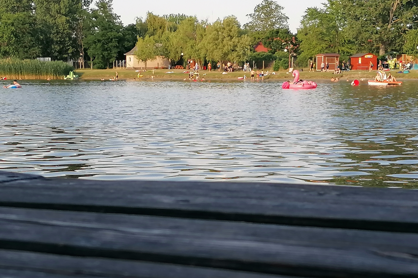 Vízminőségromlás miatt bezárták a Szelidi-tó strandját 