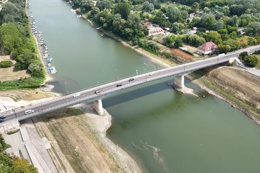 Újra negatív rekordot döntött a Tisza és a Maros vízállása – drónvideóval