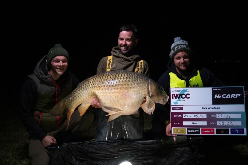 IWCC: csónakostul húzta a horgászokat a 30 kilós Tisza-tavi ponty  – fotókkal