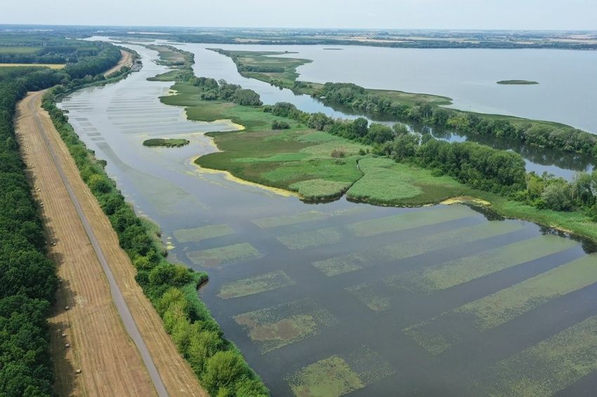 18 millió köbméter pluszvizet tartanak vissza a Tisza-tó rendkívüli üzemrendjével – fotókkal
