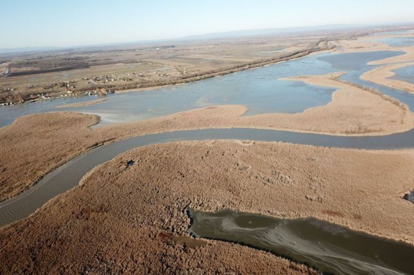 Két ütemben téliesítik a Tisza-tavat