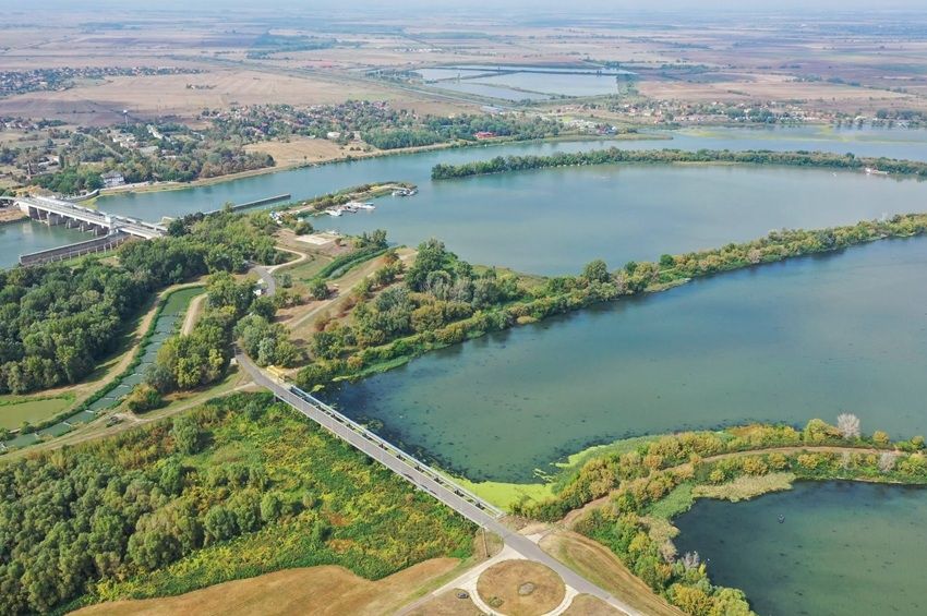 Két héten belül a téli vízszintre apadhat a Tisza-tó