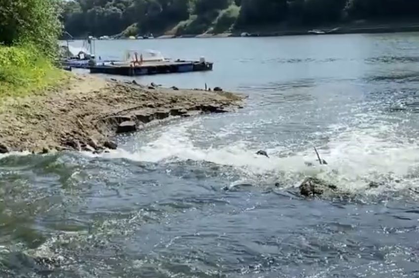 Videó: különleges látványt nyújt a Tisza–Zagyva-torkolat alacsony vízállásnál 